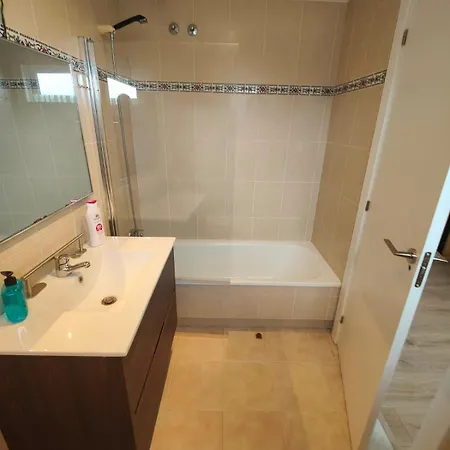 Chalet Con Wifi , Ps4 , Garaje, 5 Dormitorios, 3 Banos, Santiago De Compostela Exterior photo